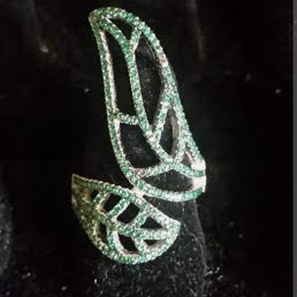 NWT Man-Made Emeralds SS Leaf Ring